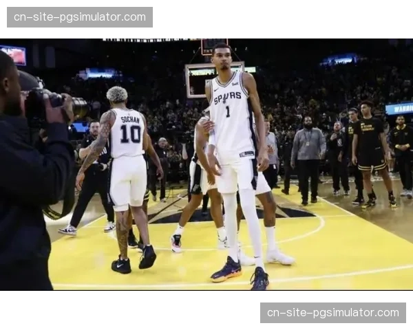 文班亚马防守端展现统治力 马刺未来核心价值凸显