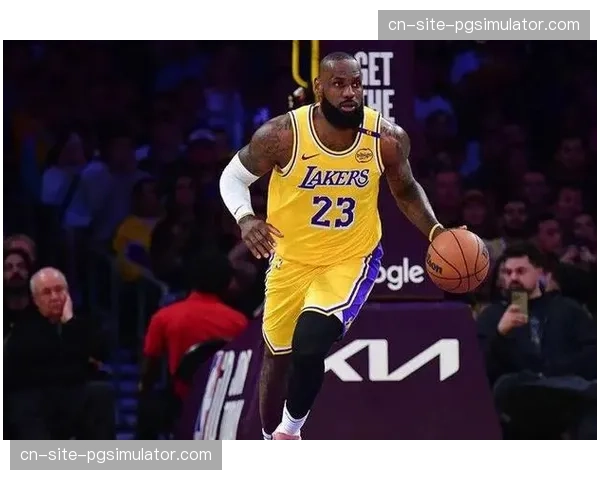 詹姆斯生涯第1612场创纪录 湖人战术角色向组织策应型转型 詹姆斯生涯第1612场创纪录 湖人战术角色向组织策应型转型